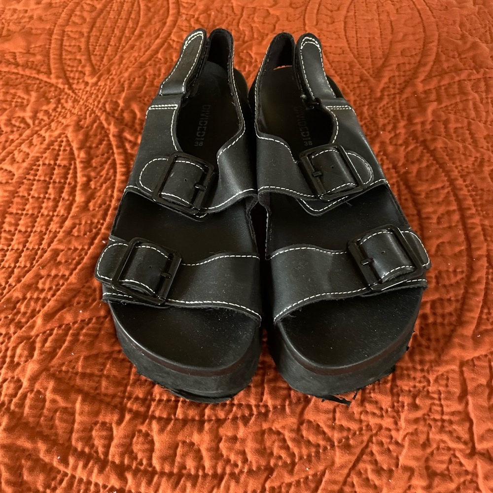 Platform sandals